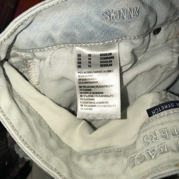 Ripped Skinny Jeans - Picture 4 of 4